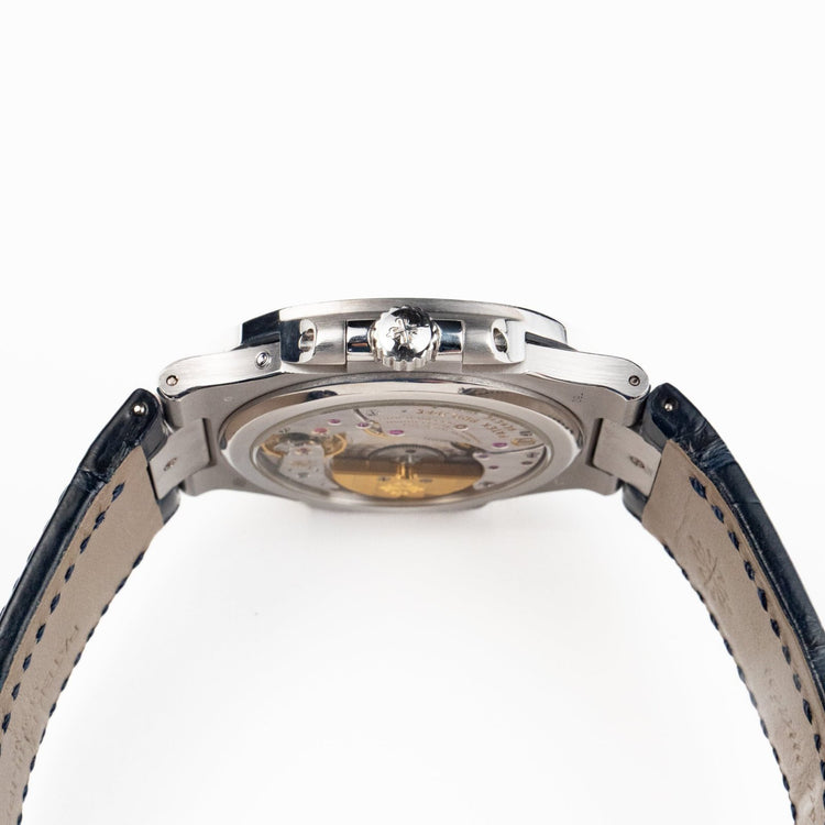 Nautilus White Gold Blue Diamond Dial Diamond Bezel (2017) image 4